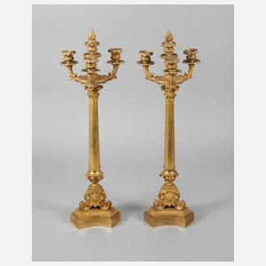 Paar feuervergoldete dekorative Girandolen