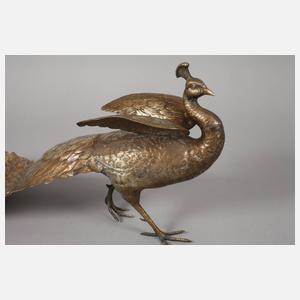 Pfau als Tafelaufsatz