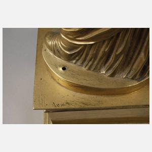 Antikenrezeption Statue eines Mädchens mit Taube