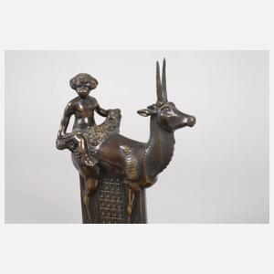 W. Ipscher, ovale Schale mit Putto auf Gazelle