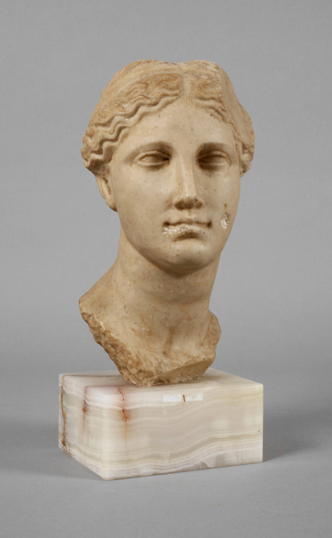 Portraitkopf der ptolemäischen Königin Arsinoe II. als Aphrodite
