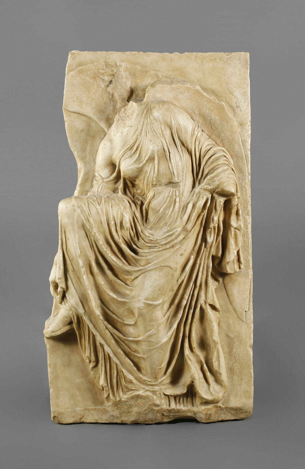 Antikenrezeption Wandrelief sandalenlösende Nike