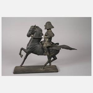 Bronzeplastik reitender Samurai