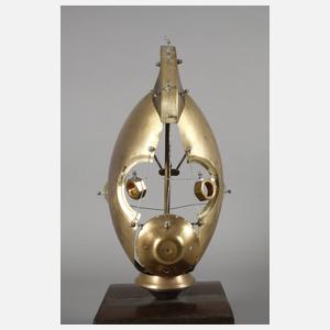 Installation als beleuchteter Roboterkopf