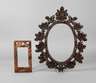 Zwei geschnitzte Rahmen