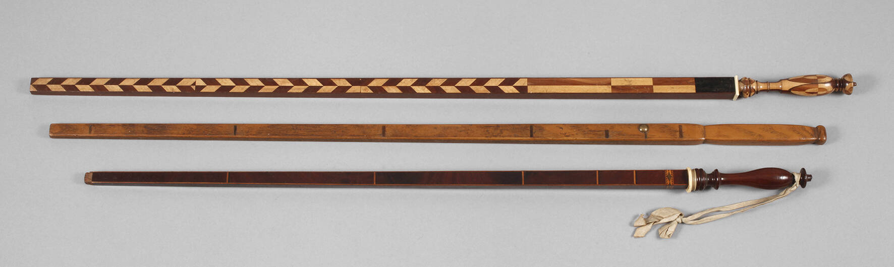 Drei historische Ellen