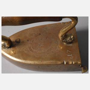 Spätbarockes Bügeleisen