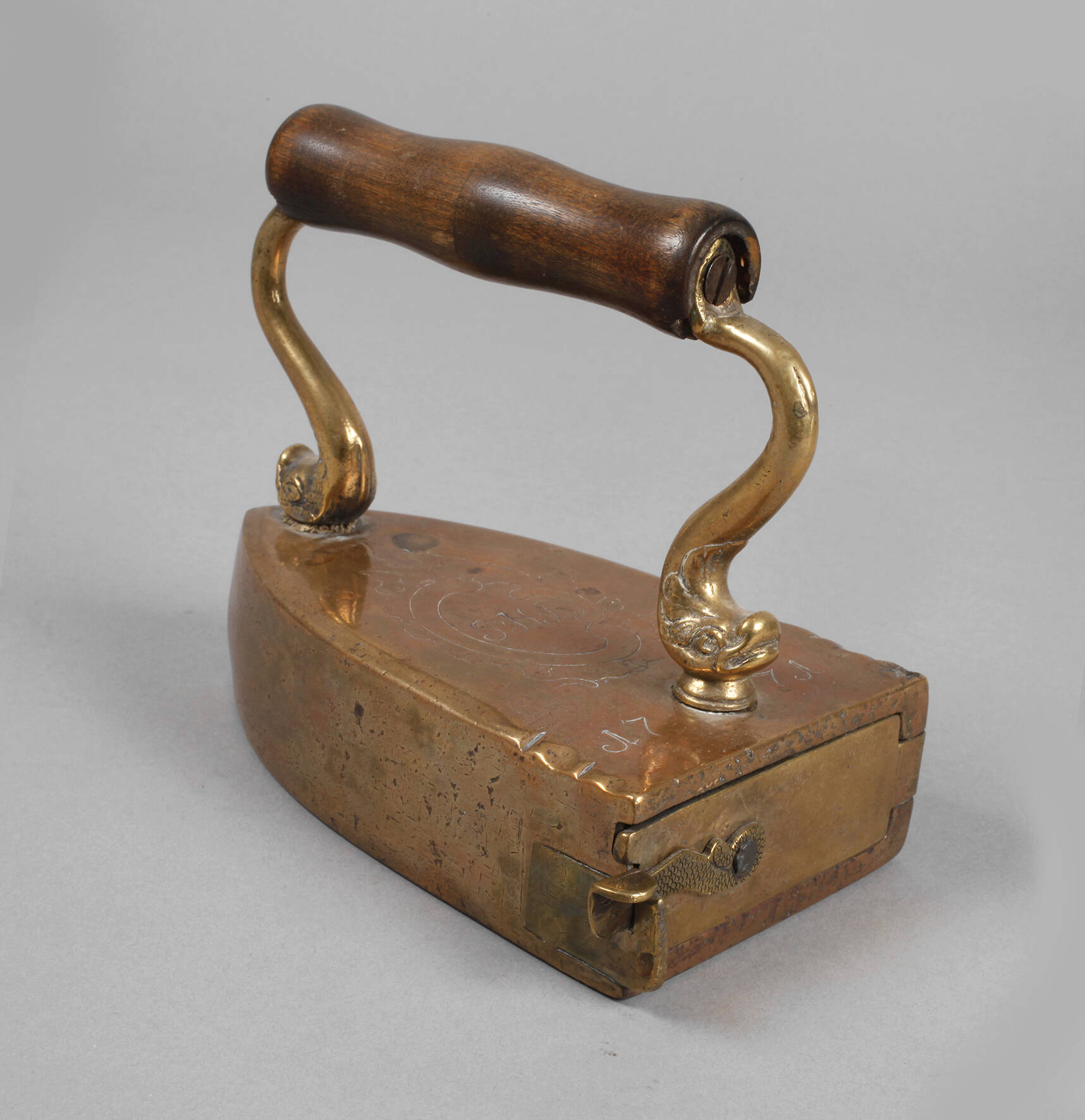 Spätbarockes Bügeleisen