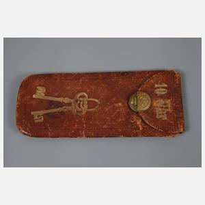 Kammerherrenschlüssel im Etui