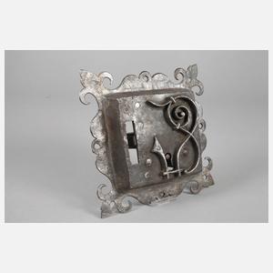 Gotisches Truhenschloss