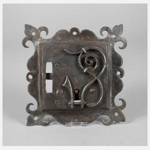 Gotisches Truhenschloss