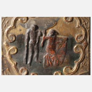 Geschnitzte Reliefplatte