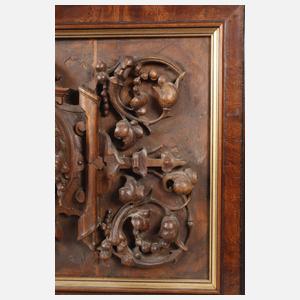 Geschnitztes Wandrelief