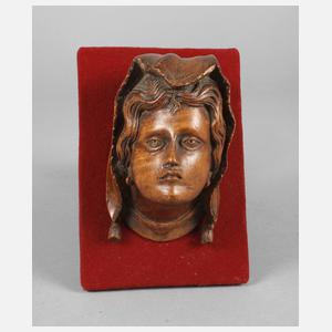 Figürliche Schnitzerei