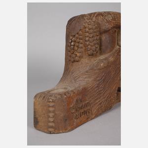 Geschnitzter Fassriegel