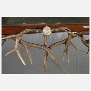 Übergroßer jagdlicher Wandspiegel