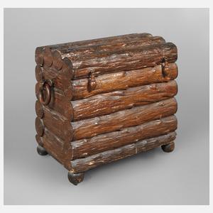 Jagdliche Deckeltruhe