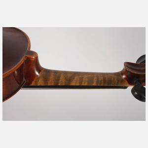 Violine mit Bogen