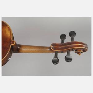 Violine mit Bogen