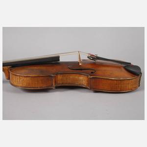Violine im Etui