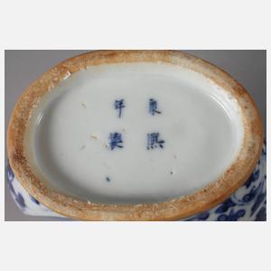 Drei Pilgerflaschen China