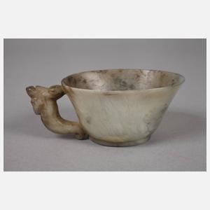 Tasse Steinschnitzerei