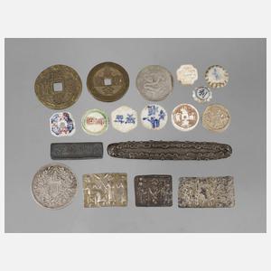 Konvolut historische Zahlungsmittel Asien