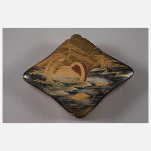 Zwei Lackdosen Japan