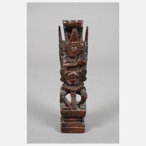 Geschnitztes Schachspiel