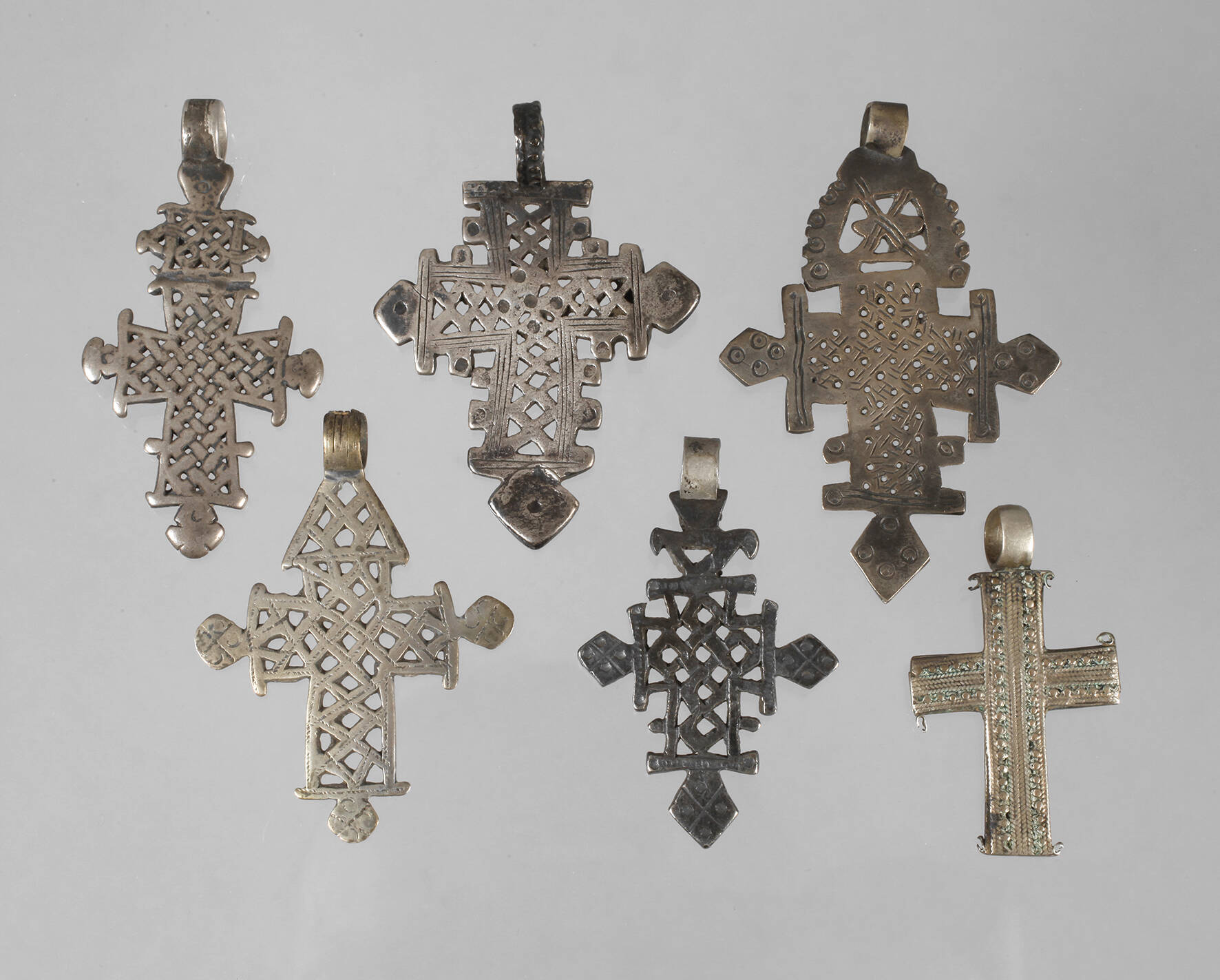 Konvolut Kreuzanhänger