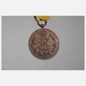 Friedrich-August-Medaille und Verleihungsurkunde