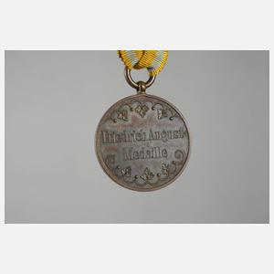 Friedrich-August-Medaille und Verleihungsurkunde
