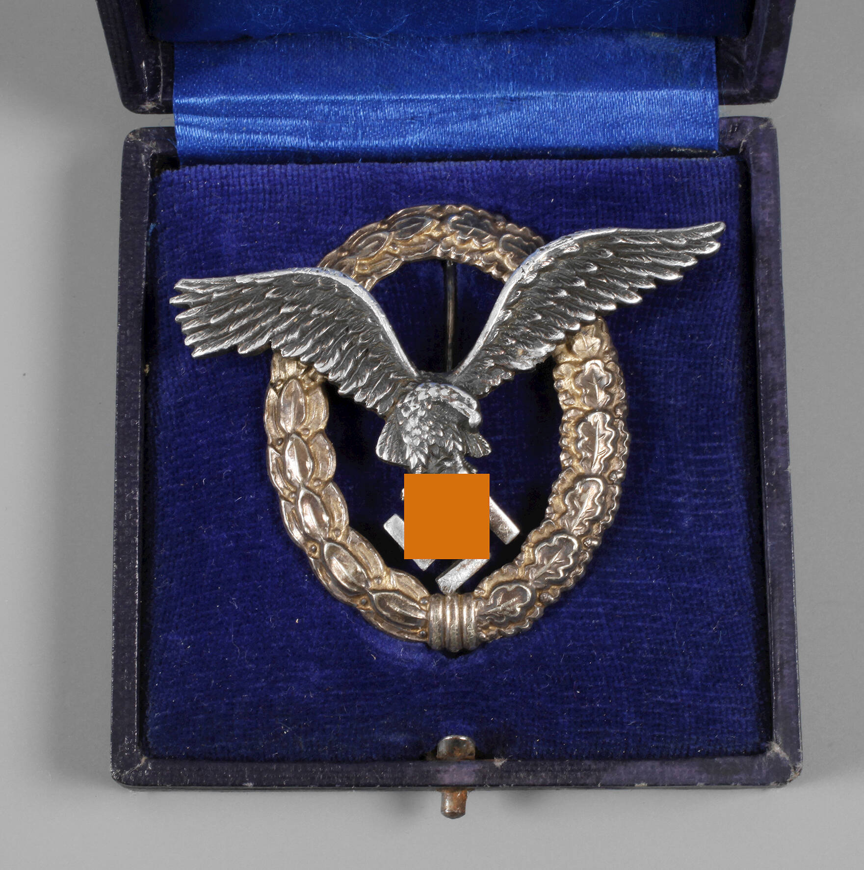 Flugzeugführerabzeichen im Etui