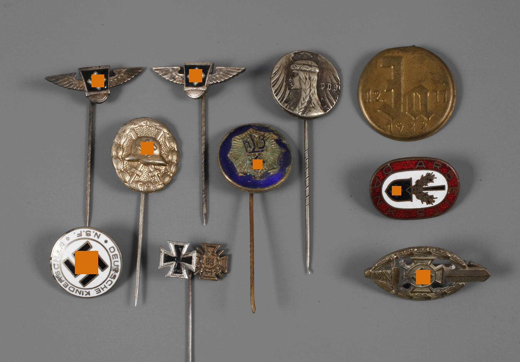Zehn Kleinabzeichen 3. Reich