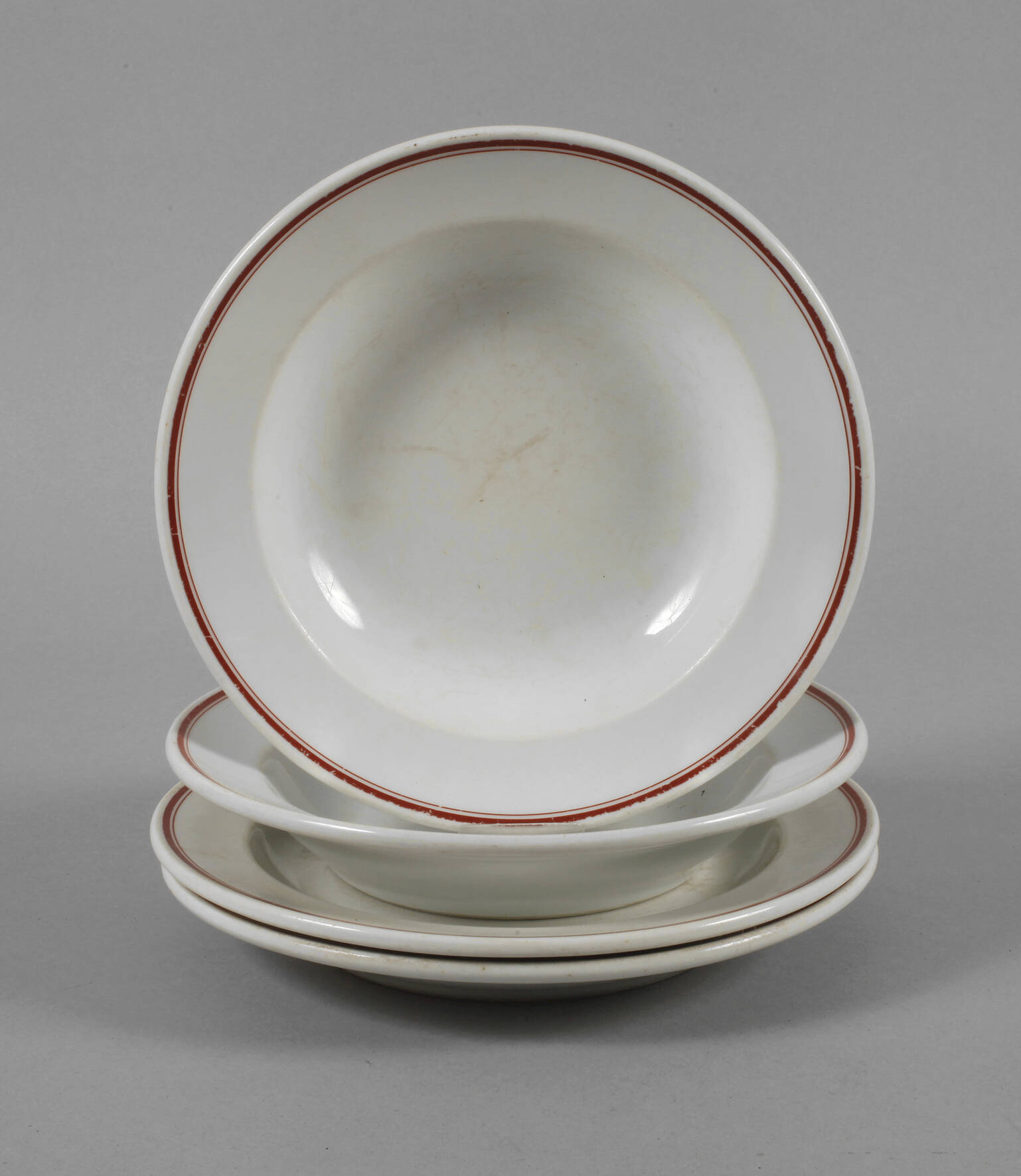 Vier Kantinenteller 3. Reich