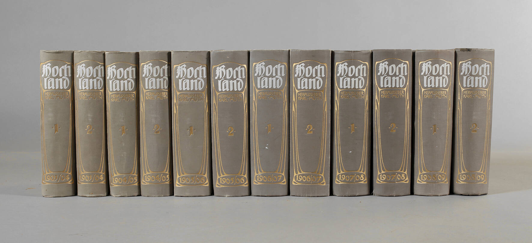 Zwölf Bände Hochland