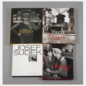 Vier Bücher berühmte Fotografen
