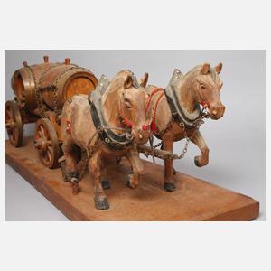 Große geschnitzte Bierkutsche