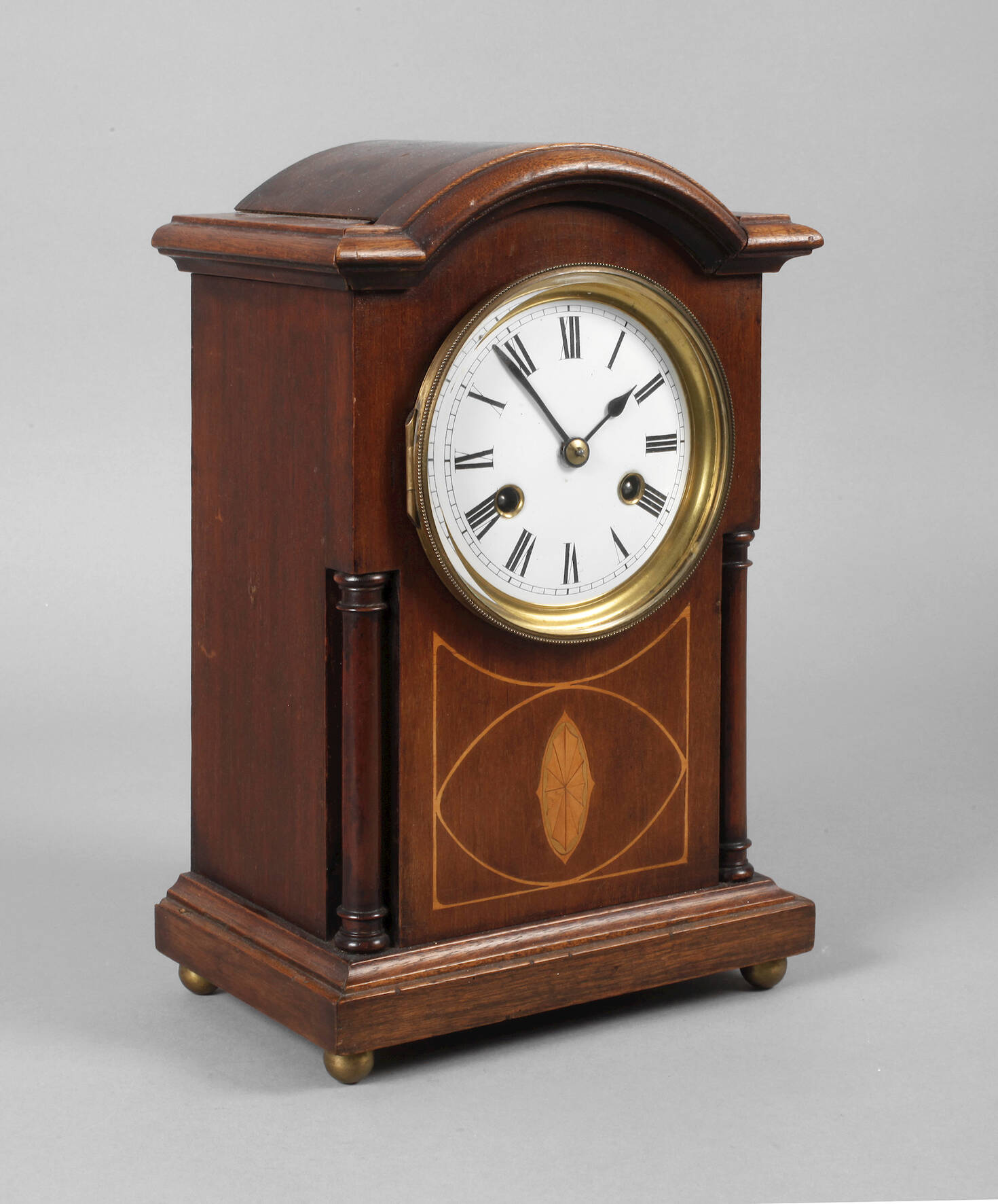 Stutzuhr Junghans mit Viertelstundenschlag