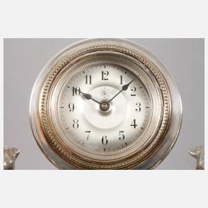 Tischdekoration mit Uhr Art déco