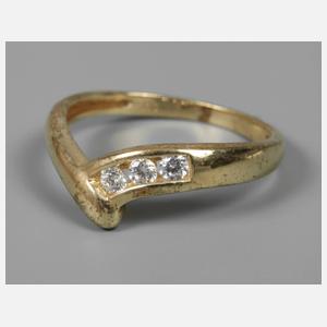 Damenring mit Steinbesatz