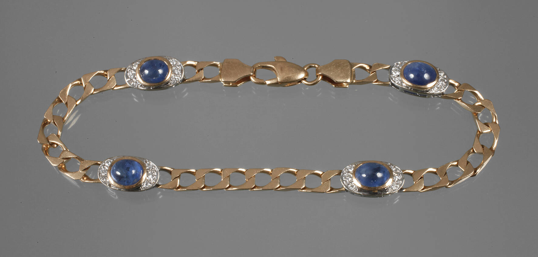Armband mit Saphiren