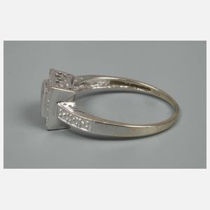 Damenring mit Smaragd und Diamanten