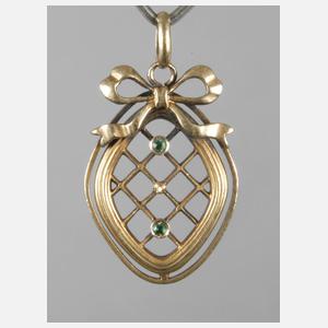 Anhänger mit Smaragden