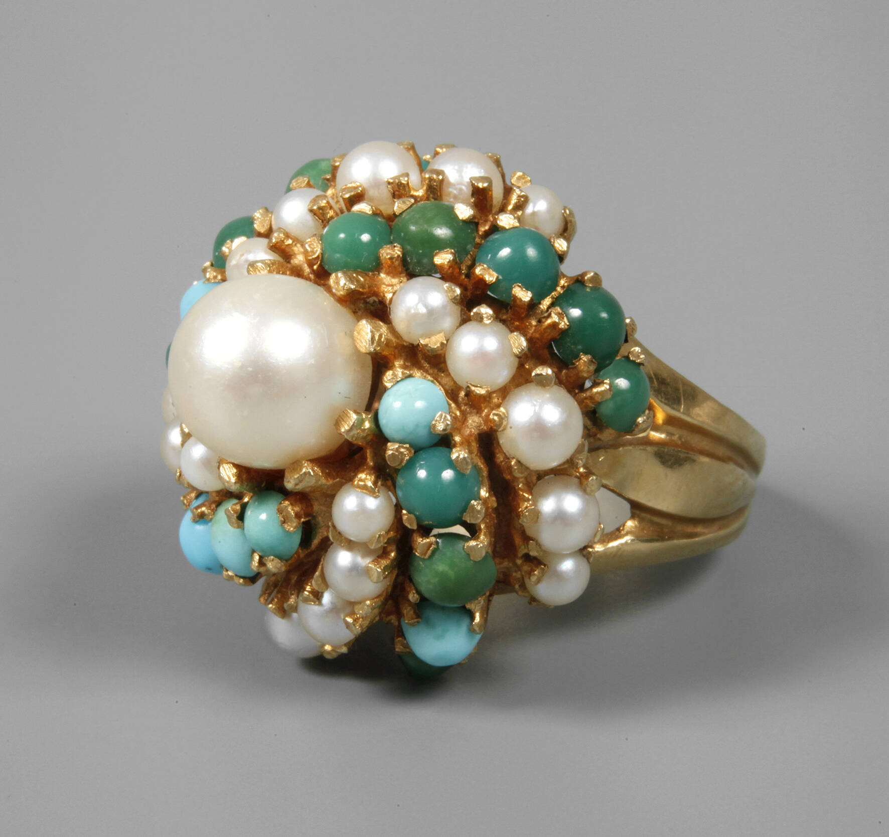 Damenring mit Perlen und Türkisen