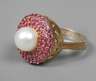 Damenring mit Perle und Rubinen