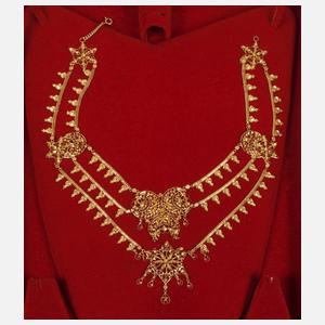 Aufwendiges Goldcollier