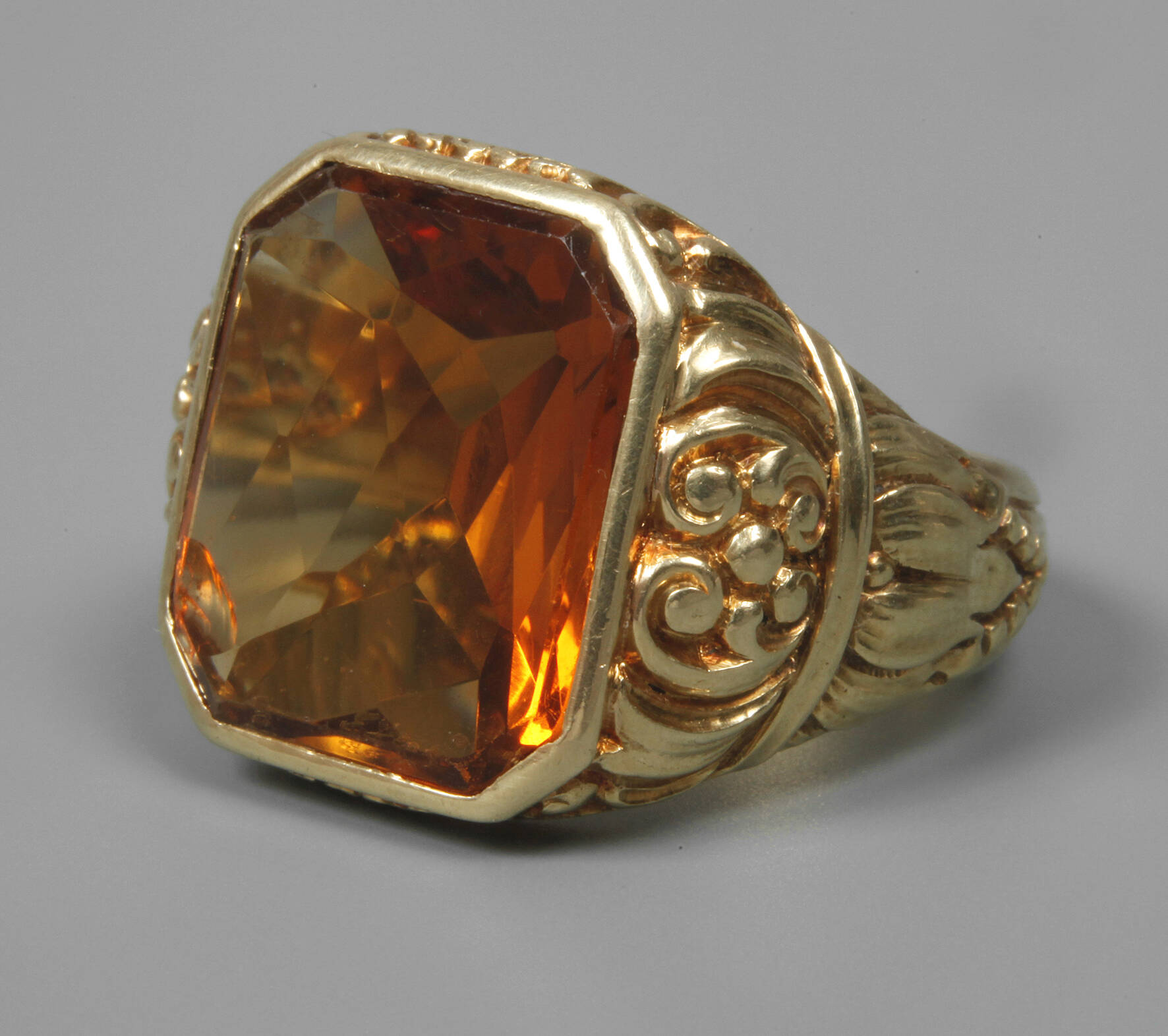 Herrenring mit Citrin