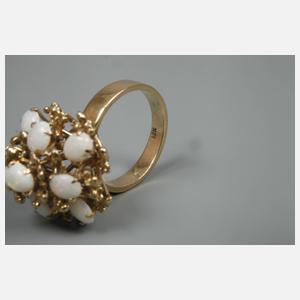 Damenring mit Edelopalen