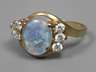Damenring mit Edelopal und Brillanten